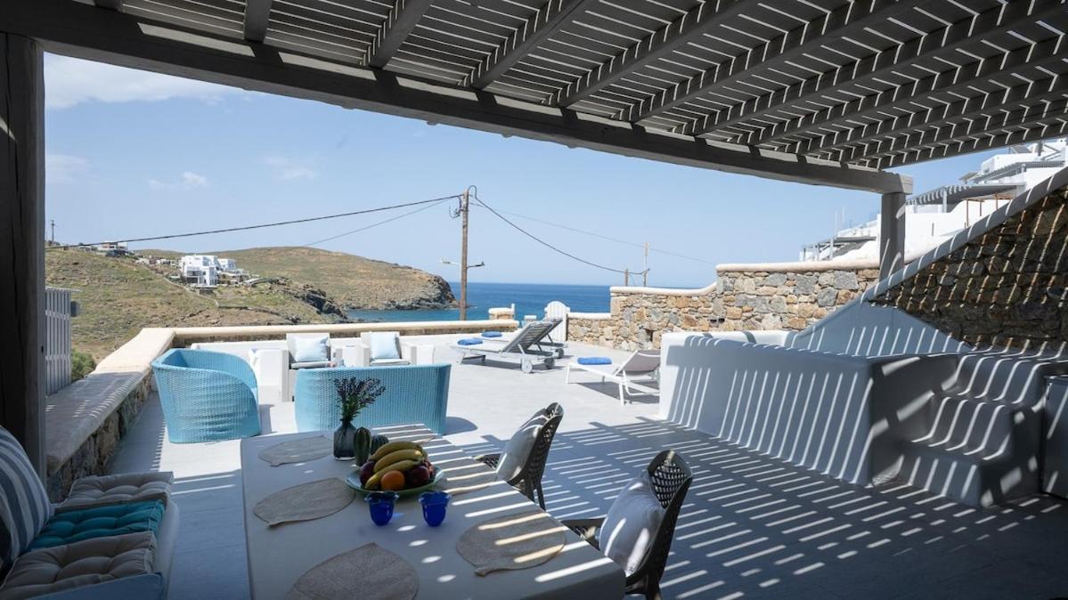 Ferienhaus Beachfront House With 2 Hot Tubs Panormos (Mykonos)