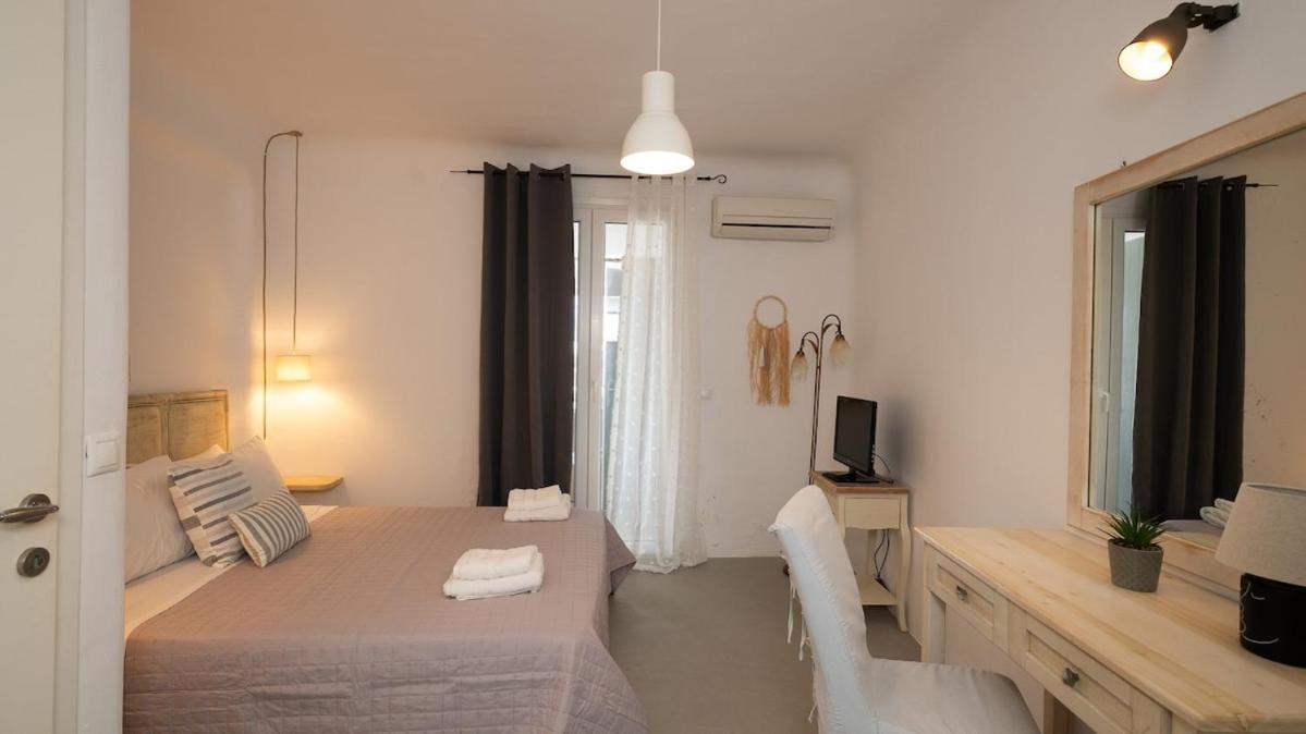 Ferienhaus Beachfront House With 2 Hot Tubs Panormos (Mykonos)